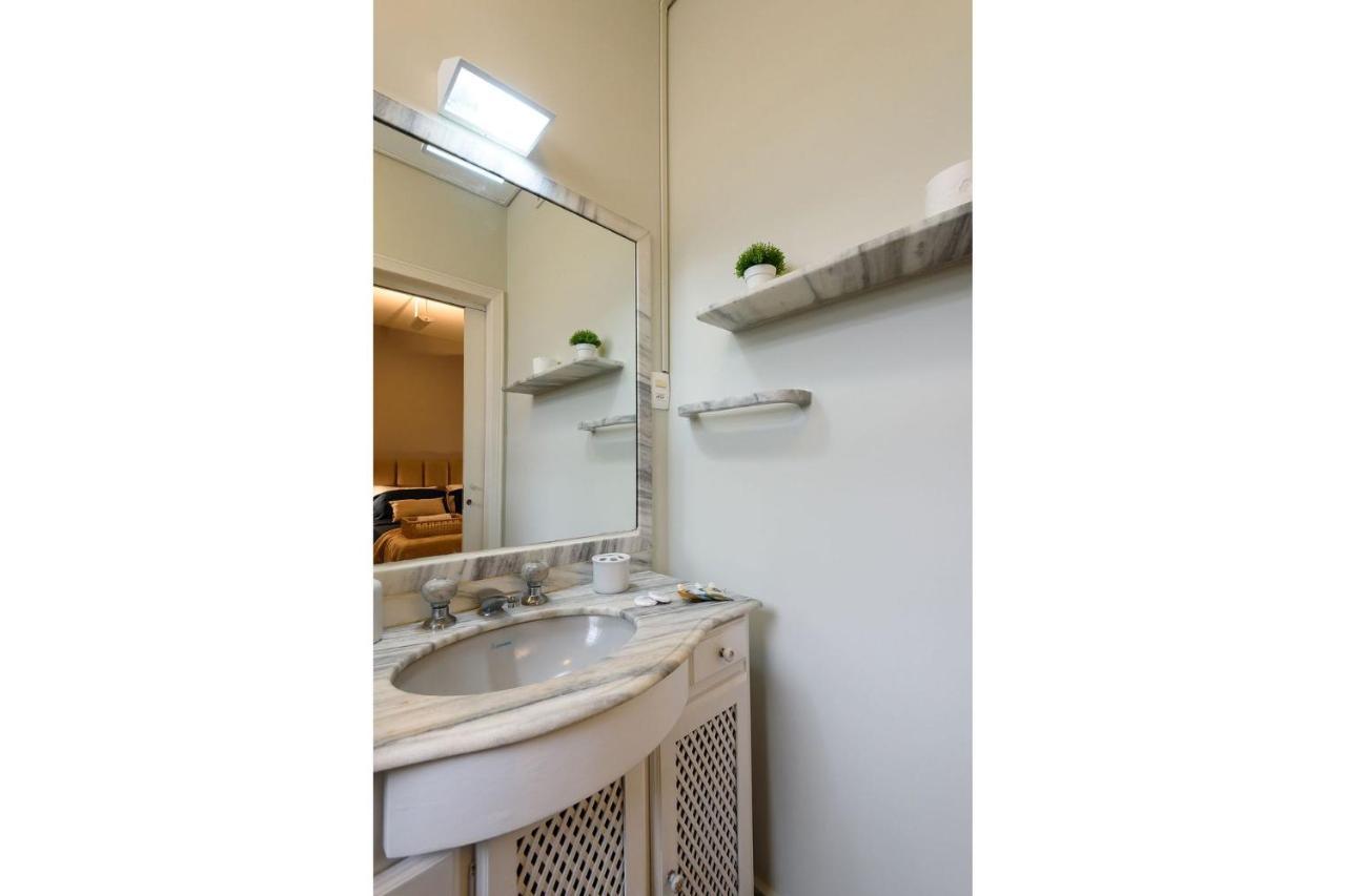 Apartamento Em Ipanema Com Garagem | Bt 82/208 Rio de Janeiro Luaran gambar